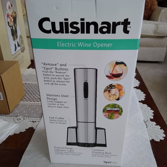 Cuisinart Other - Cuisinart Electric wine opener